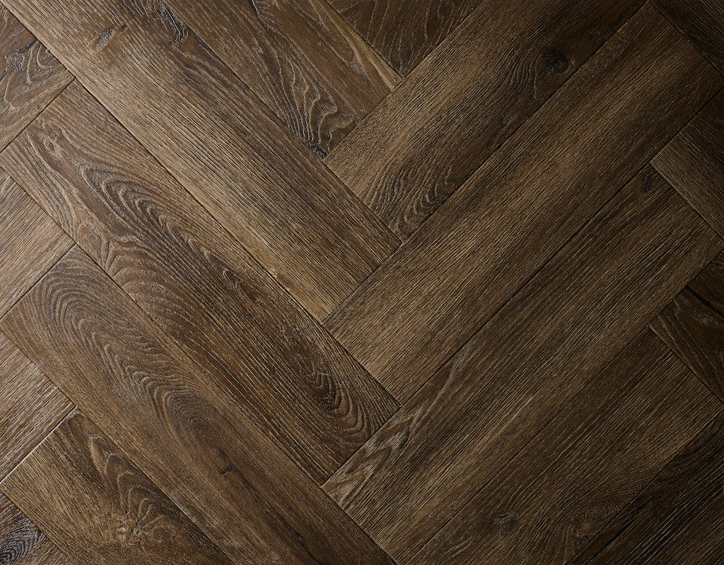 Textures LVT - Tudor Oak Herringbone - 95mm × 380mm