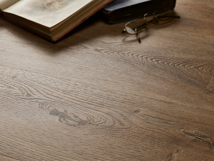 Textures LVT - Distressed Oak - 187mm × 1227mm