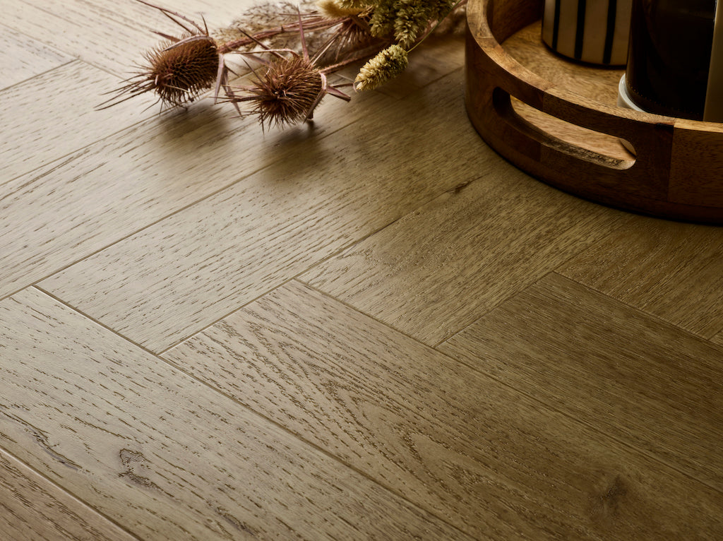Elements Inspirations LVT Herringbone - Classsic Oak EIH09 - 95mm x 380mm