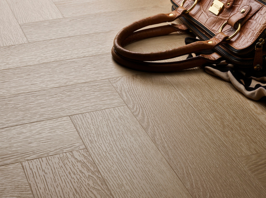 Textures LVT - Blonde Oak Herringbone - 95mm × 380mm