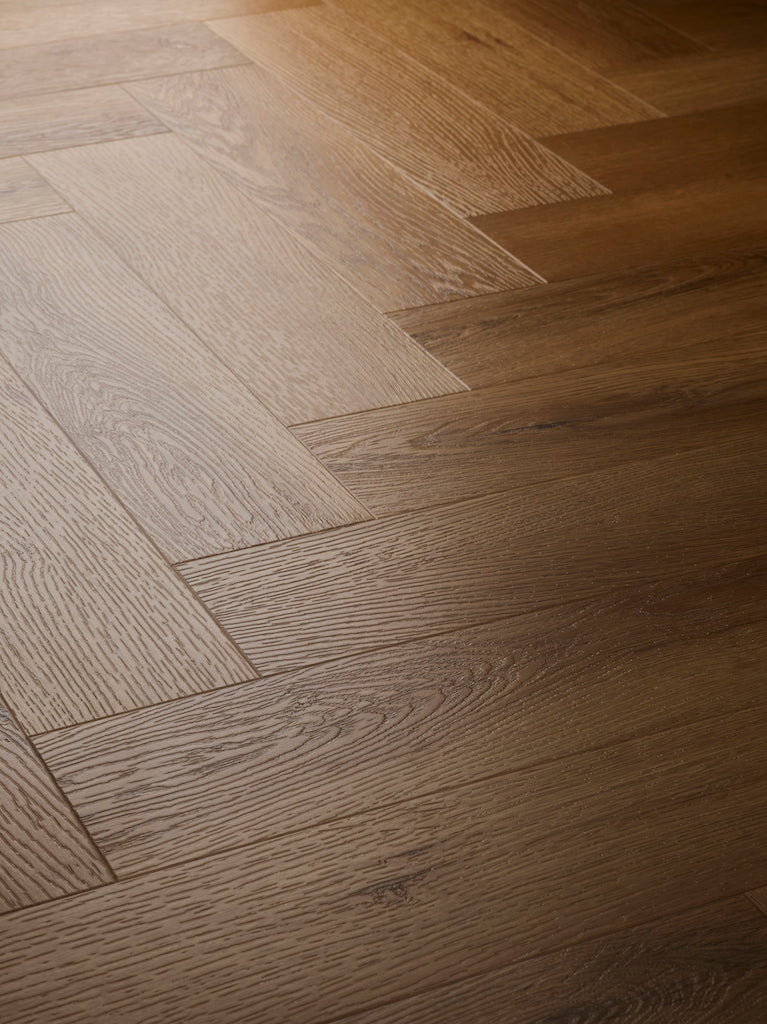 Textures LVT - Traditional Oak Herringbone - 95mm × 380mm