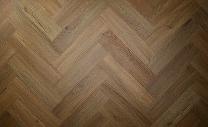 Textures LVT - Aged Oak Herringbone - 95mm × 380mm